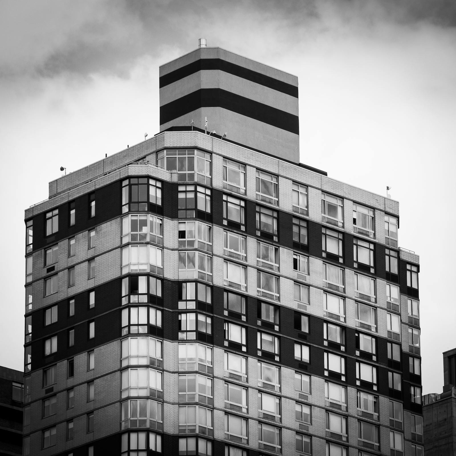 Rental building maintenance in Montreal