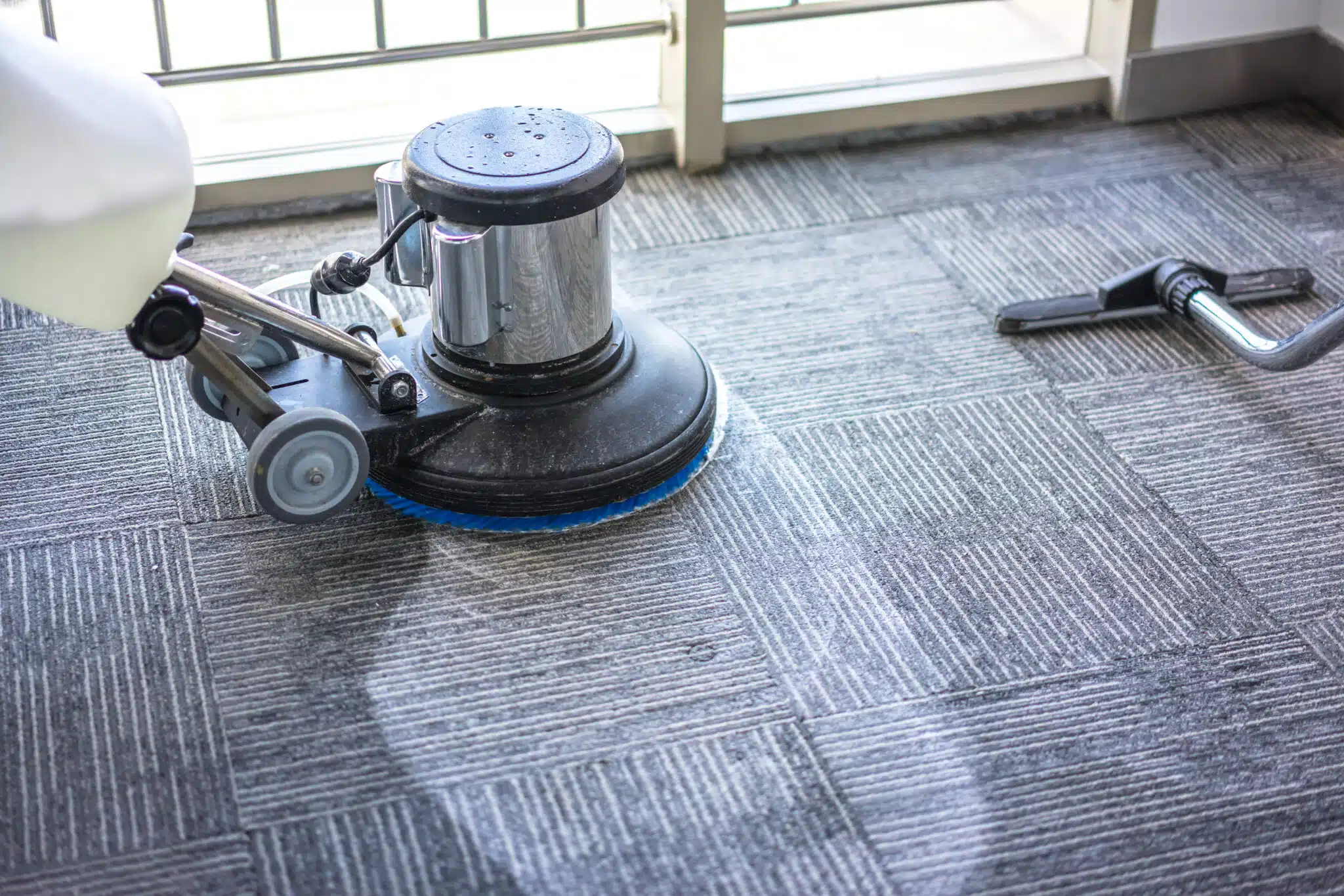 Condo corridor carpet cleaning: keeping common areas clean despite daily traffic